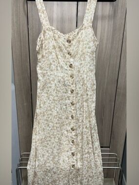 Beautiful Floral Button-Front Midi Dress